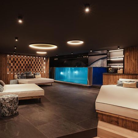 Luxury Chalet P Urtijëi Buitenkant foto