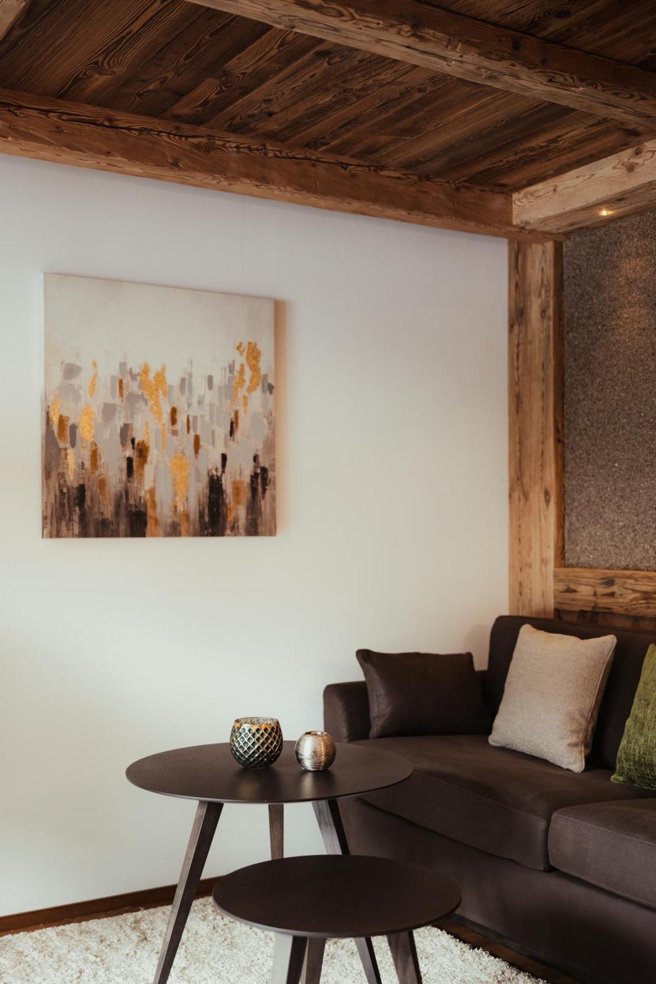 Luxury Chalet P Urtijëi Buitenkant foto