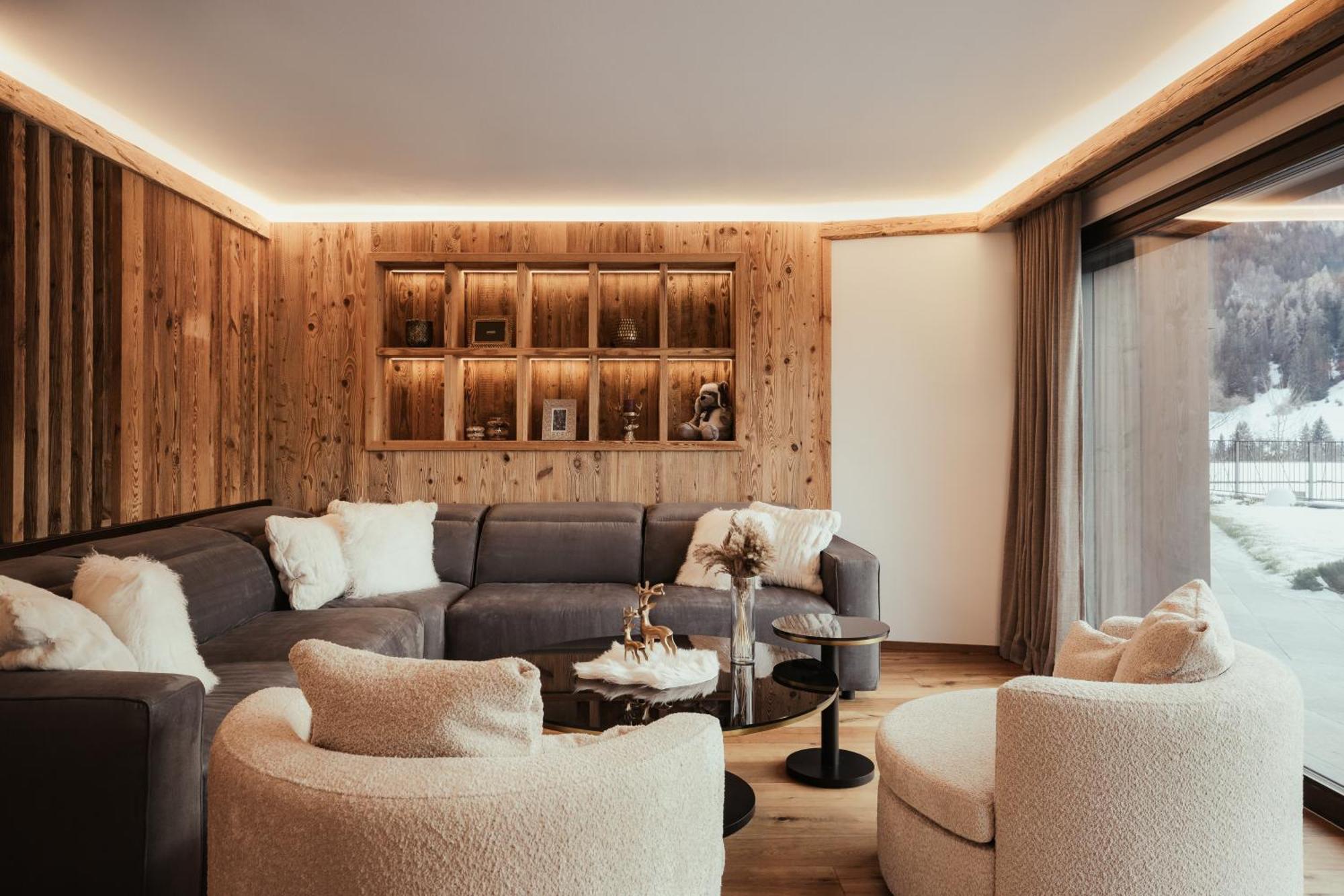 Luxury Chalet P Urtijëi Buitenkant foto