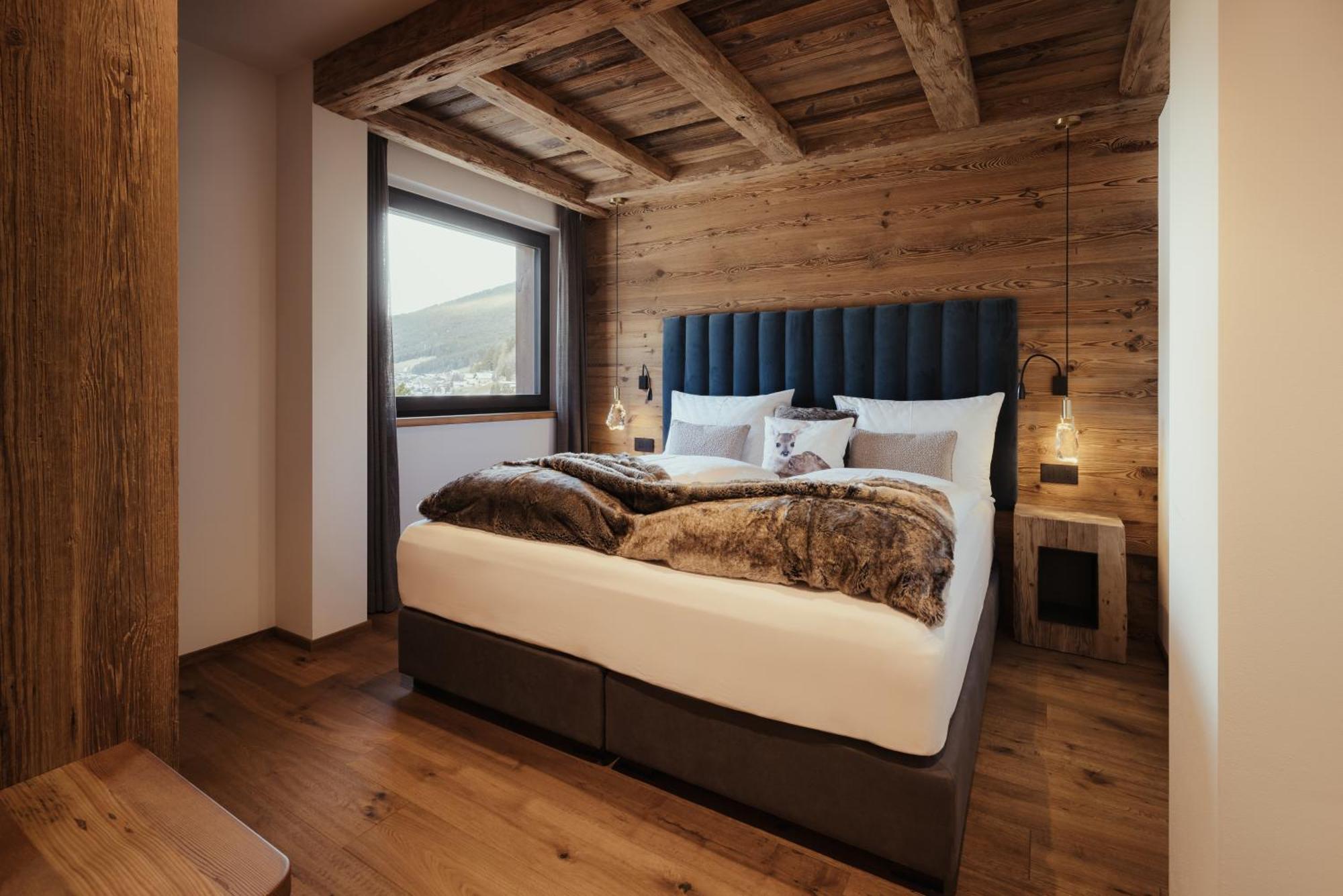 Luxury Chalet P Urtijëi Buitenkant foto