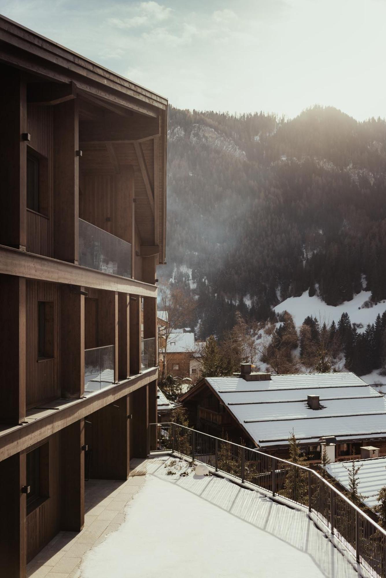 Luxury Chalet P Urtijëi Buitenkant foto